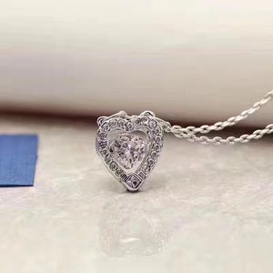 Sold！Swarovski SPARKLING DANCE HEART NECKLACE